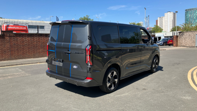 Ford Transit Custom 320 L1 Petrol Fwd 2.5 PHEV 232ps H1 Double Cab Van Sport Auto - Image 29